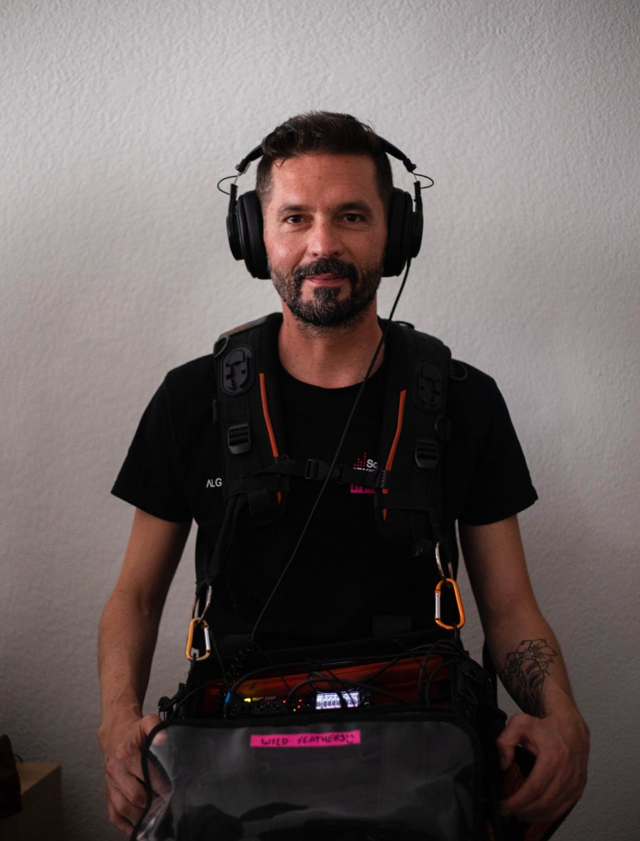 Sound re-recording mixer